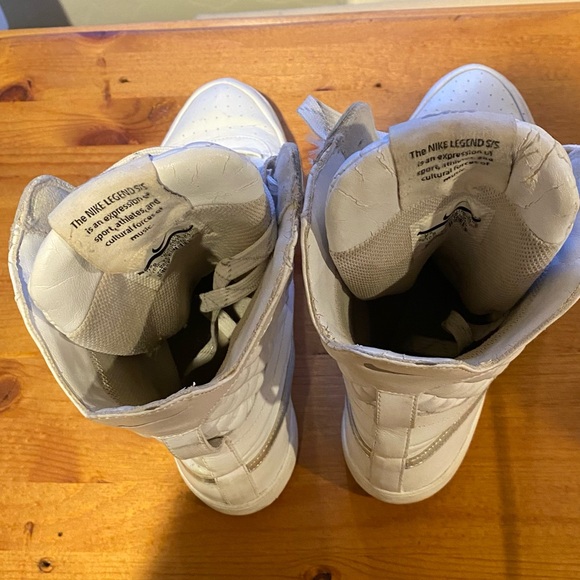 RARE VINTAGE 80s NIKE high tops White and Gray Sneakers.. - Picture 4 of 8